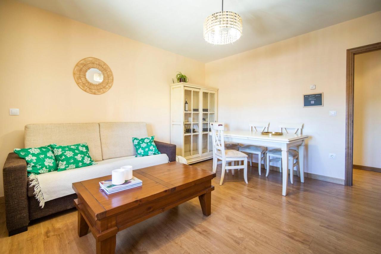 Apartamentos Ribera Del Duero Las Escuelas Vadocondes Ngoại thất bức ảnh