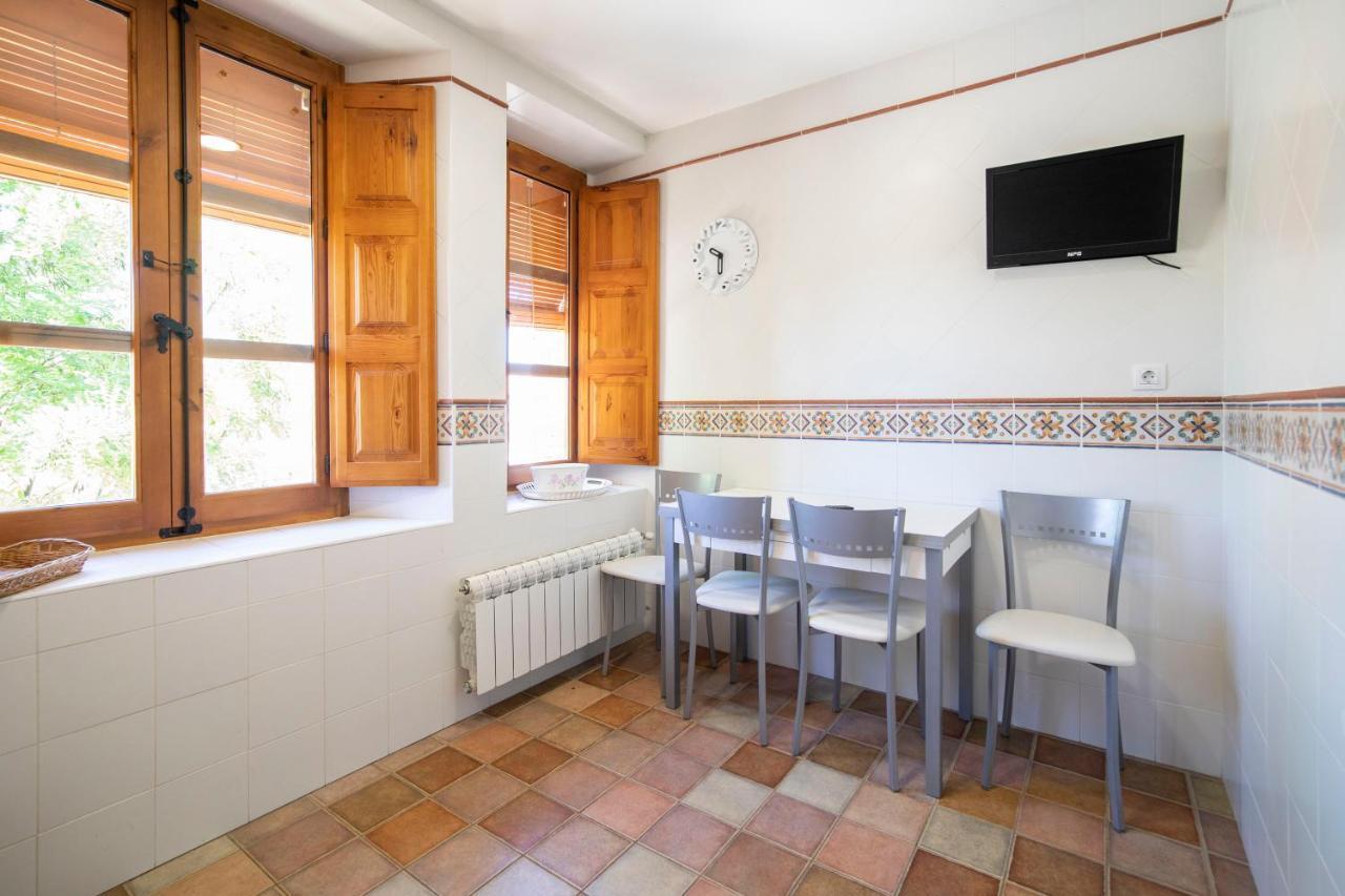 Apartamentos Ribera Del Duero Las Escuelas Vadocondes Ngoại thất bức ảnh